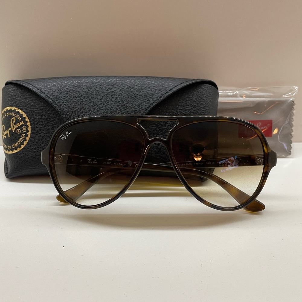 Ray Ban Cat 5000